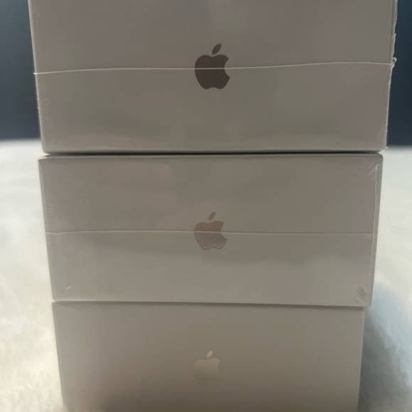 AirPods Pro 2nd Generation - Picture 3 of 3